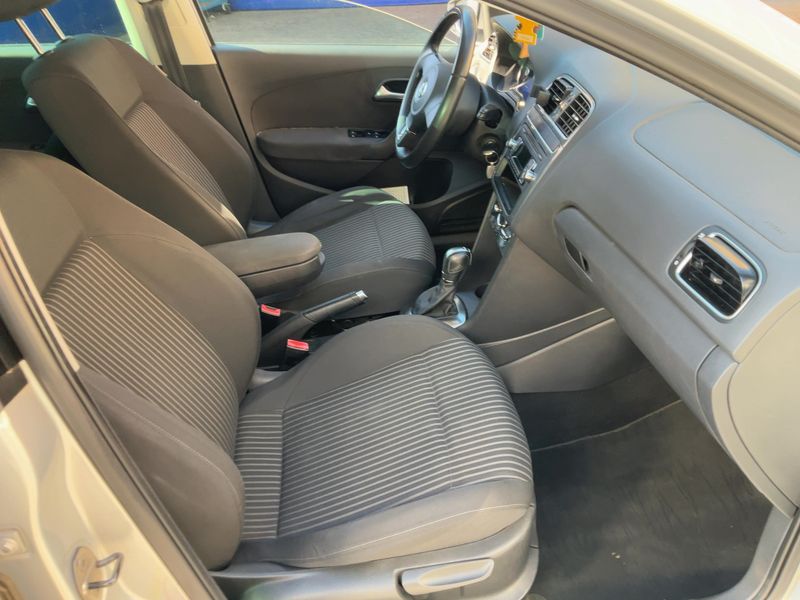 Volkswagen Polo 1.6 TDI Highline 2013 – снимка 16