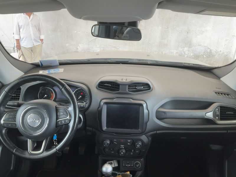 Jeep Renegade 1.6 M-Jet Limited FWD 2018 – снимка 17