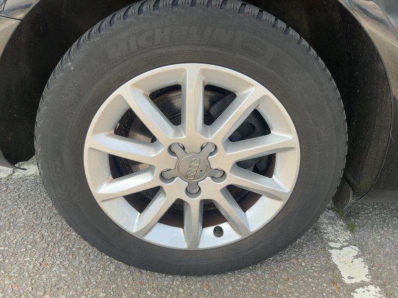 Audi A4 1.8 TFSI Attraction 2010 – снимка 9