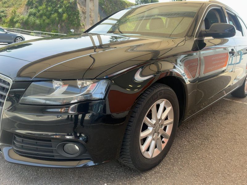 Audi A4 1.8 TFSI Attraction 2010 – снимка 2