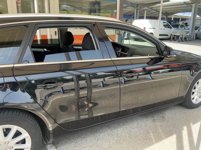 Audi A4 1.8 TFSI Attraction 2010 – снимка 10