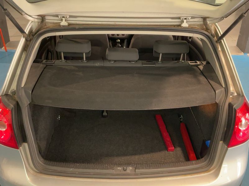 Volkswagen Golf V 1.9 TDI Highline 2009 – снимка 10
