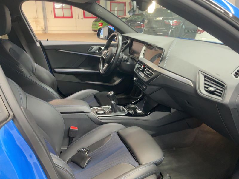 BMW 2er 218i Gran Coupe M Sport 2022 – снимка 17