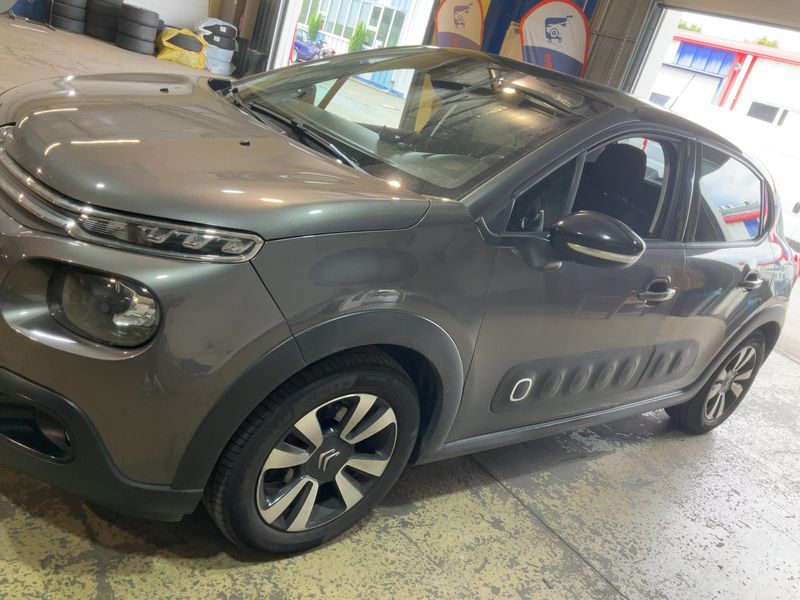 Citroen C3 1.2 PureTech Shine 2020 – снимка 2