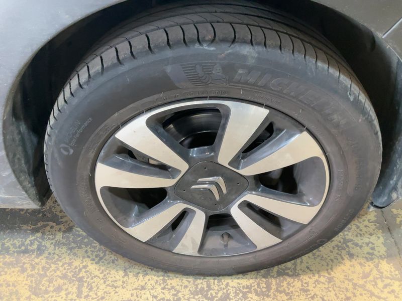 Citroen C3 1.2 PureTech Shine 2020 – снимка 11