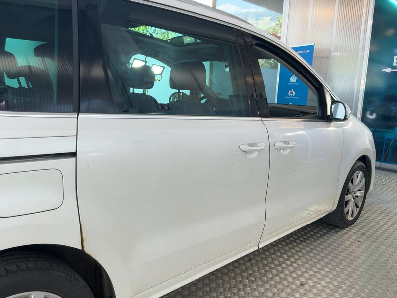 Volkswagen Sharan 2.0 TDI Highline BlueMotion Tech 2014 – снимка 10