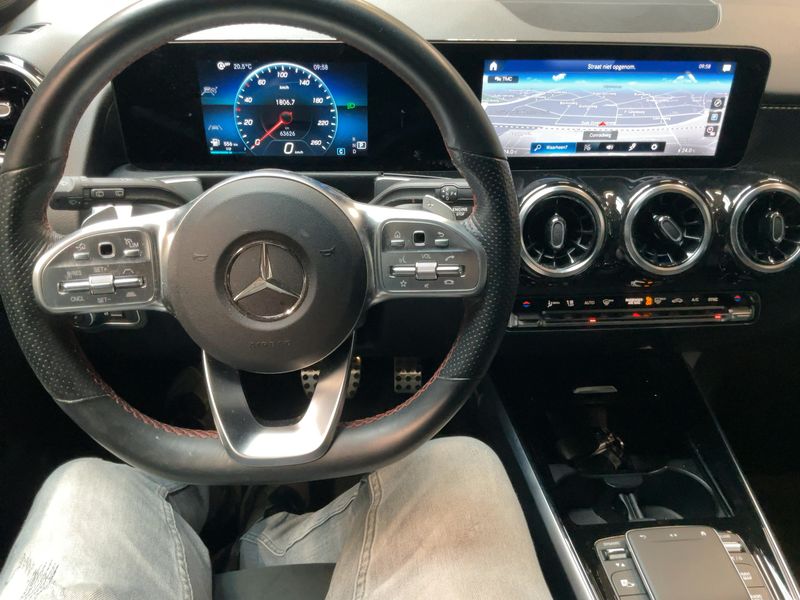 Mercedes-Benz GLB-Klasse GLB 250 4Matic AMG Line 2022 – снимка 17