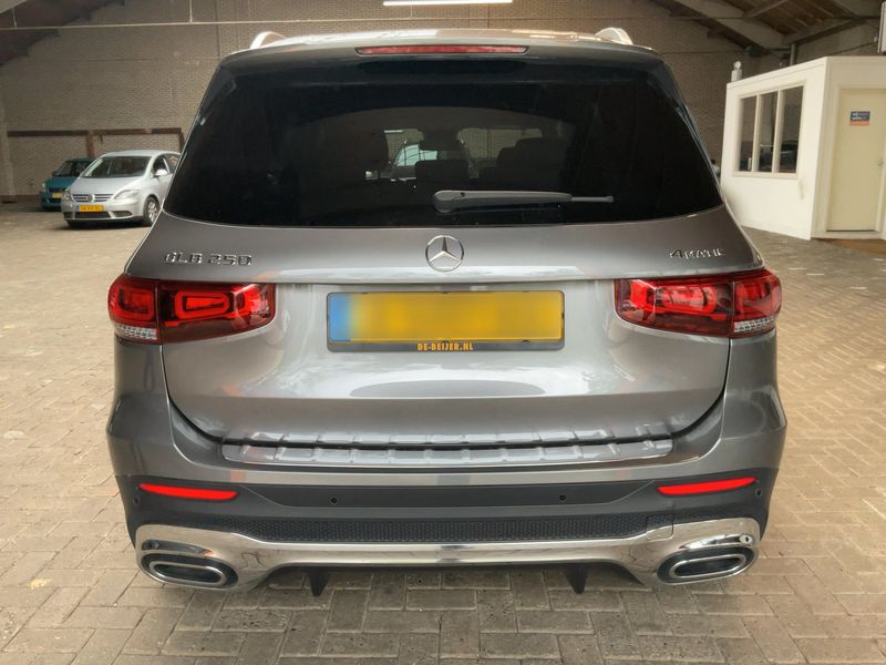 Mercedes-Benz GLB-Klasse GLB 250 4Matic AMG Line 2022 – снимка 7