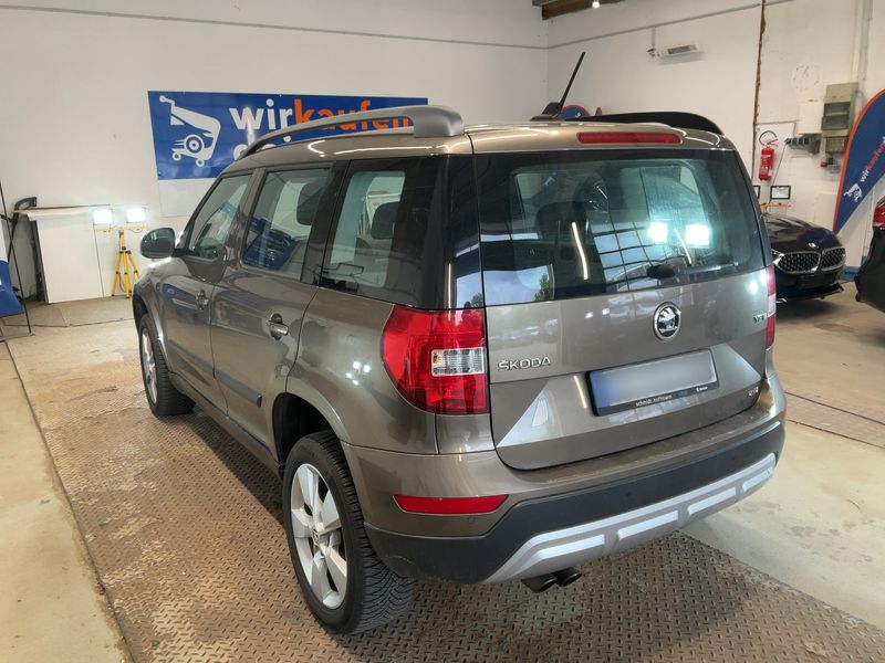 Skoda Yeti 2.0 TDI Elegance Outdoor 4x4 2014 – снимка 6