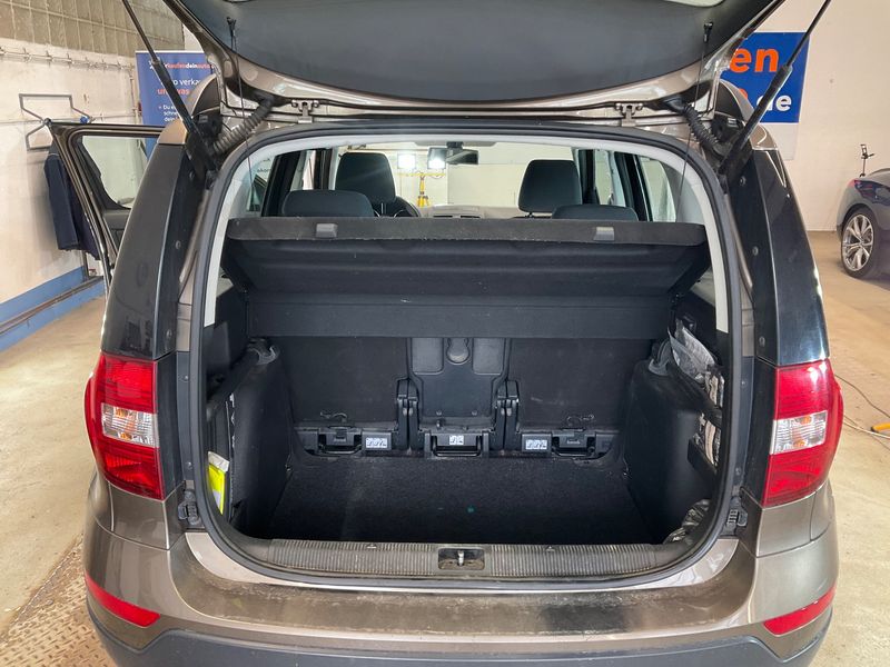 Skoda Yeti 2.0 TDI Elegance Outdoor 4x4 2014 – снимка 16