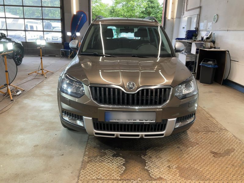 Skoda Yeti 2.0 TDI Elegance Outdoor 4x4 2014 – снимка 14