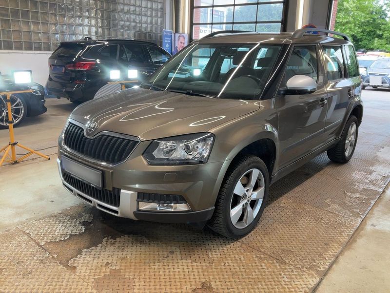 Skoda Yeti 2.0 TDI Elegance Outdoor 4x4 2014 – снимка 1