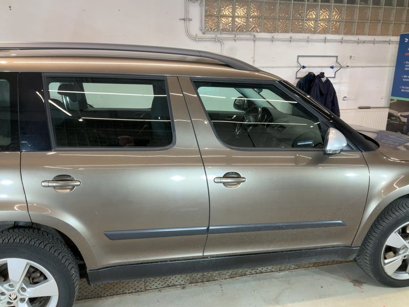 Skoda Yeti 2.0 TDI Elegance Outdoor 4x4 2014 – снимка 10
