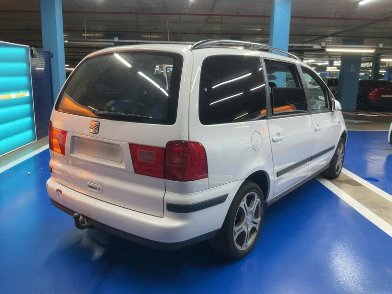 Seat Alhambra 2.0 TDI Sport Plus 2009 – снимка 8