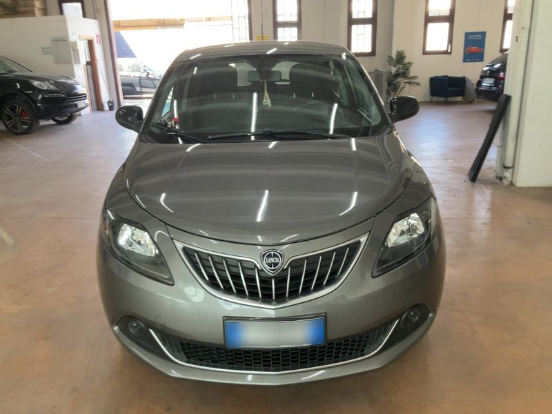 Lancia Ypsilon 1.0 Mild-Hybrid Silver 2022 – снимка 14