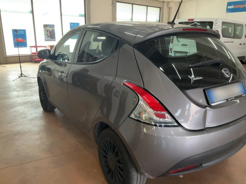 Lancia Ypsilon 1.0 Mild-Hybrid Silver 2022 – снимка 6