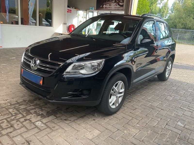 Volkswagen Tiguan 1.4 TSI Freestyle BlueMotion Tech 2011 – снимка 1