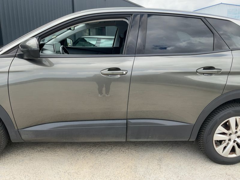 Peugeot 3008 1.5 Blue-HDi Active Business 2018 – снимка 4