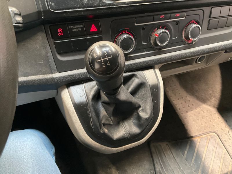 Volkswagen T6 Transporter 2.0 TDI Kasten EcoProfi 2017 – снимка 40