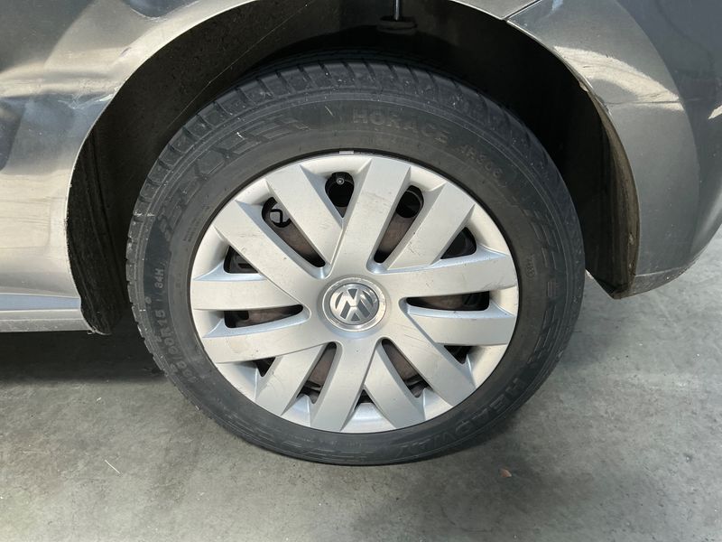 Volkswagen Polo 1.6 TDI Trendline 2009 – снимка на щета