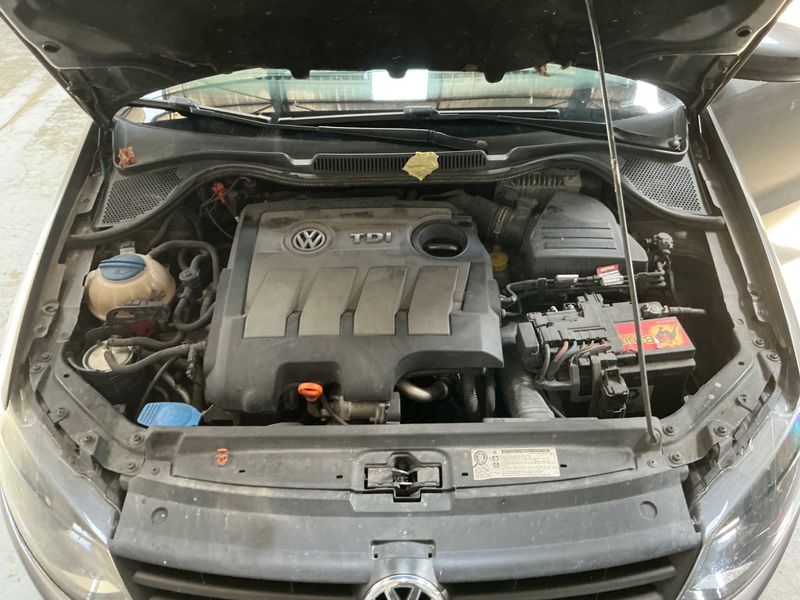 Volkswagen Polo 1.6 TDI Trendline 2009 – снимка на щета