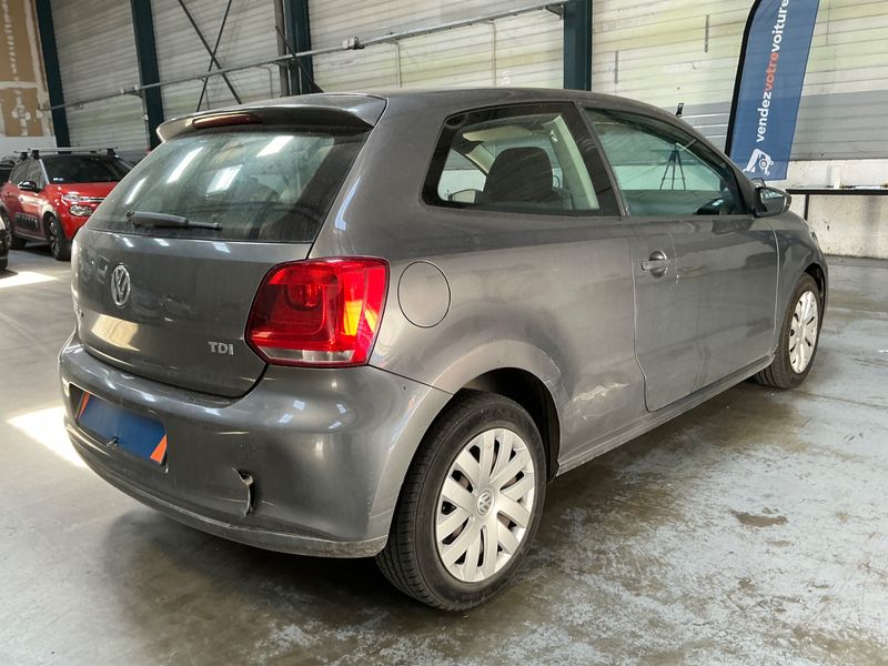 Volkswagen Polo 1.6 TDI Trendline 2009 – снимка 2