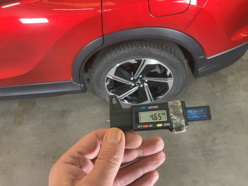 Mitsubishi Eclipse Cross 2.4 Plug-in Hybrid Top 4WD 2021 – снимка 5