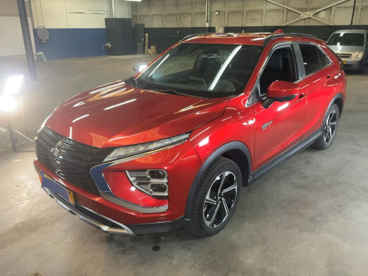 Mitsubishi Eclipse Cross 2.4 Plug-in Hybrid Top 4WD 2021 – снимка 1
