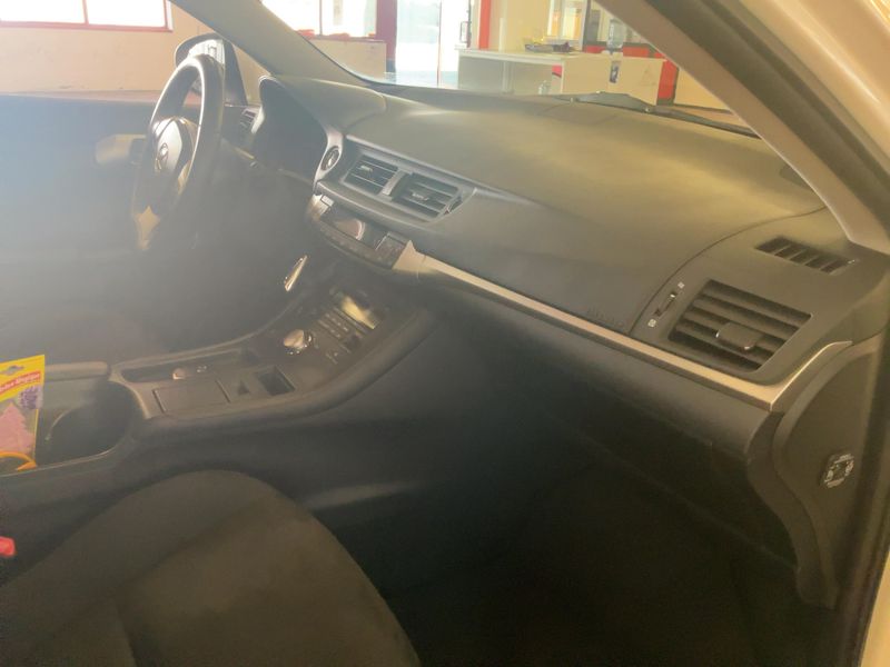 Lexus CT-Serie CT 200h 2013 – снимка 17