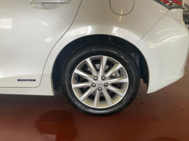 Lexus CT-Serie CT 200h 2013 – снимка 5