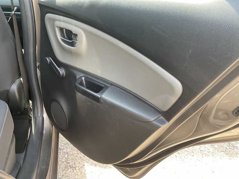 Toyota Yaris 1.5 Hybrid Active 2019 – снимка 23