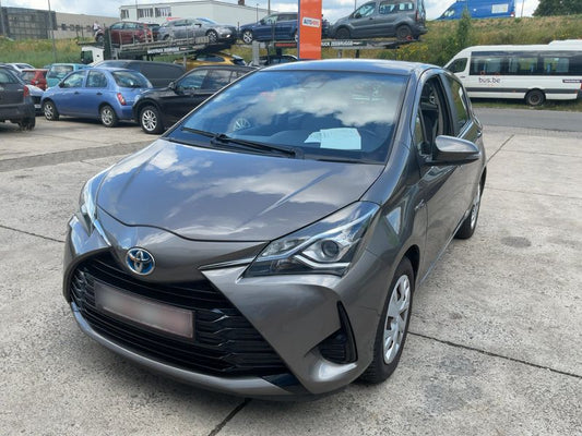 Toyota Yaris 1.5 Hybrid Active 2019 – снимка 1