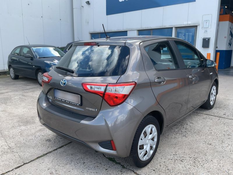 Toyota Yaris 1.5 Hybrid Active 2019 – снимка 8