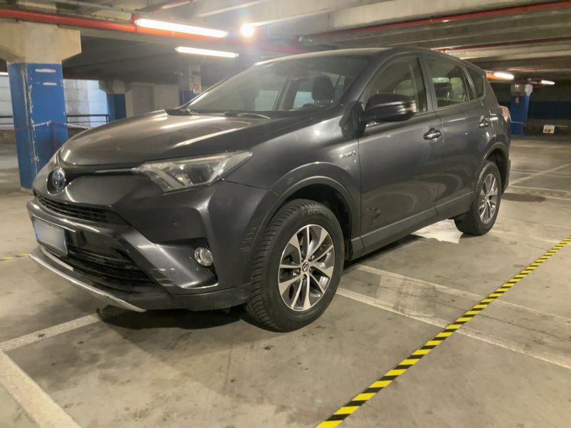 Toyota RAV 4 2.5 Hybrid Active 2017 – снимка 2