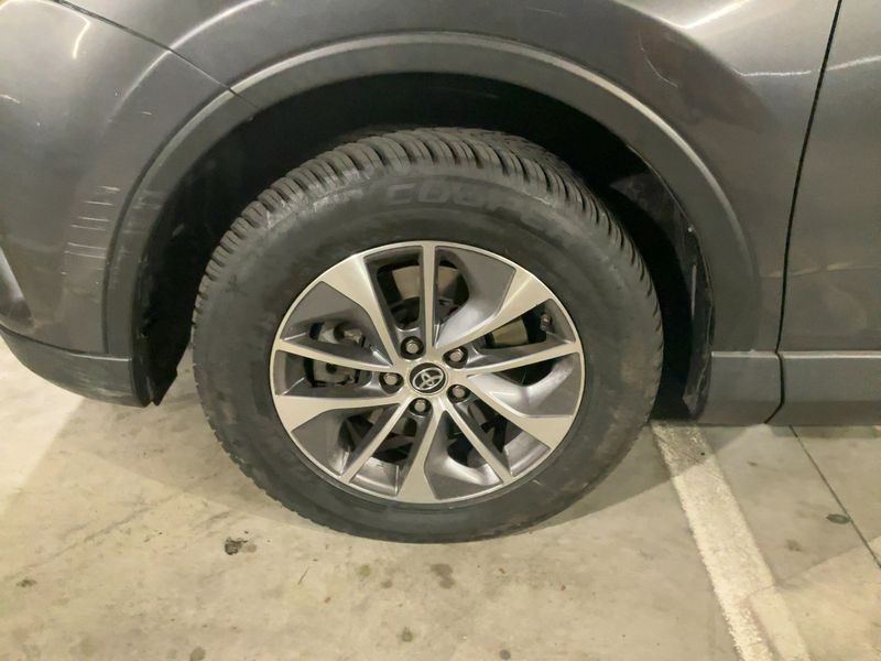 Toyota RAV 4 2.5 Hybrid Active 2017 – снимка 3