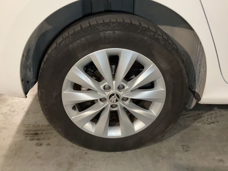 Skoda Kamiq 1.0 TSI Ambition 2021 – снимка 9