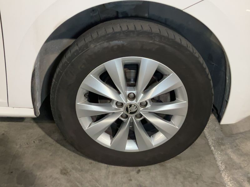 Skoda Kamiq 1.0 TSI Ambition 2021 – снимка 11