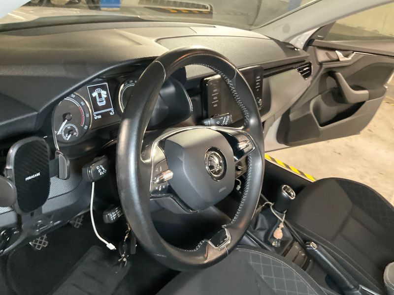 Skoda Kamiq 1.0 TSI Ambition 2021 – снимка 22