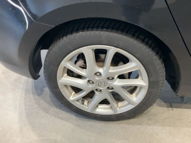 Mazda 3 2.0 Sports-Line 2012 – снимка 9