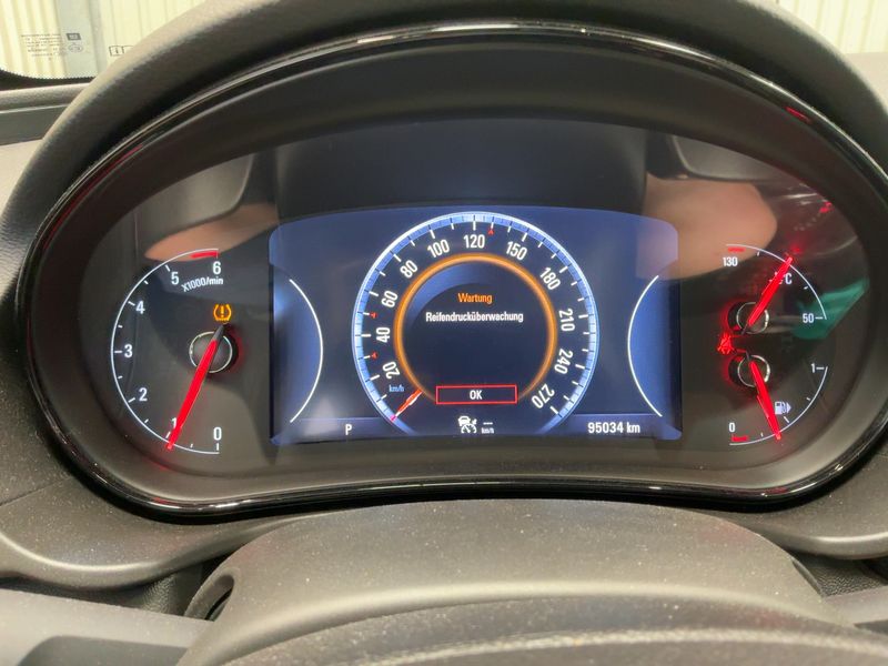 Opel Insignia Sports Tourer 2.0 CDTI Innovation 2016 – снимка 19