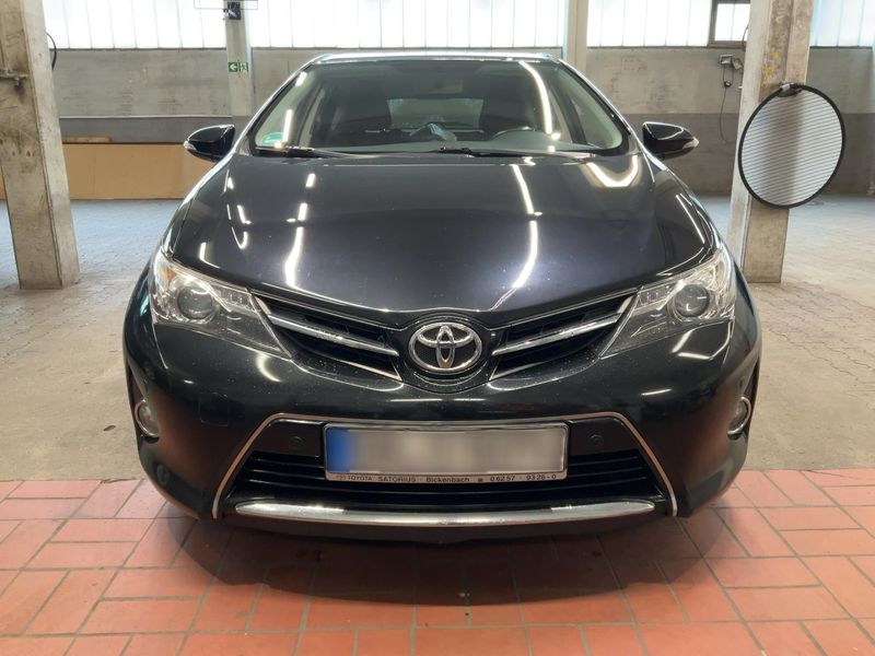 Toyota Auris 2.0 D-4D Edition 2015 – снимка 14