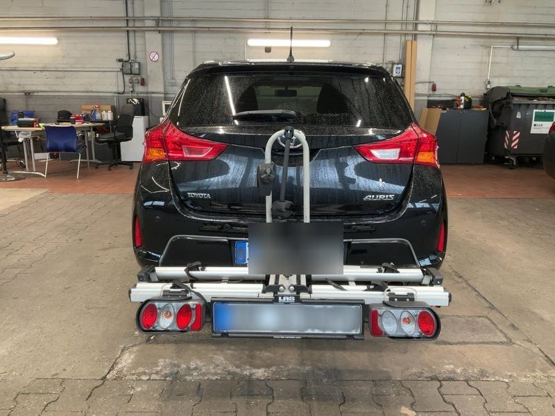 Toyota Auris 2.0 D-4D Edition 2015 – снимка 7