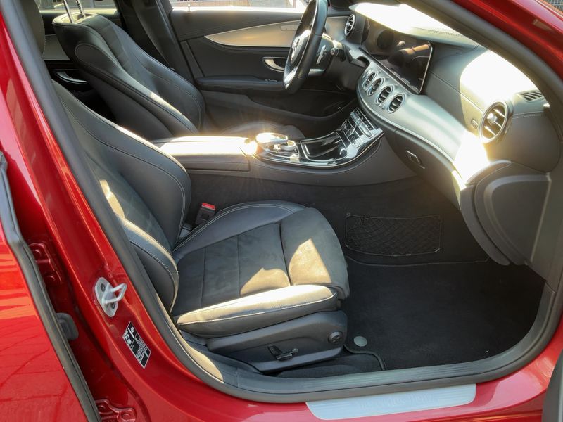 Mercedes-Benz E-Klasse E 400 d T 4Matic AMG Line 2019 – снимка 16