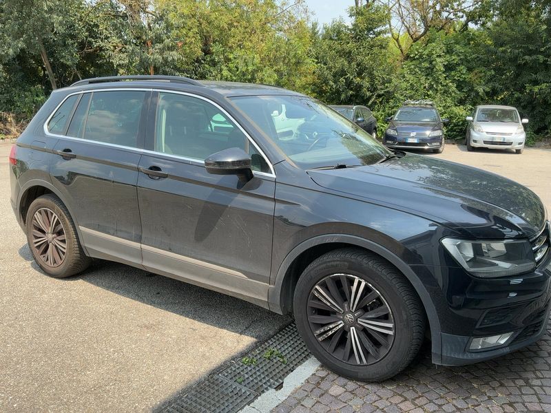 Volkswagen Tiguan 2.0 TDI Style BlueMotion Tech 2017 – снимка 12