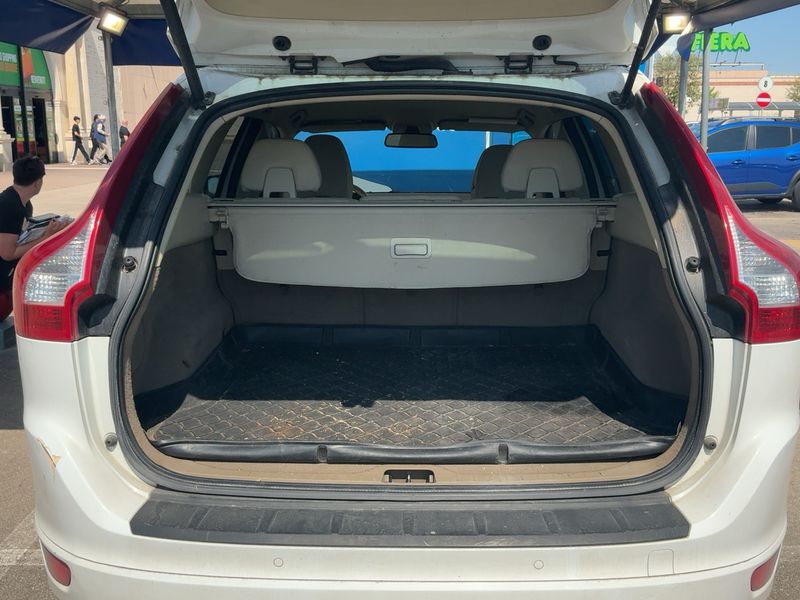 Volvo XC60 2.0 D4 Momentum 2WD 2011 – снимка 15