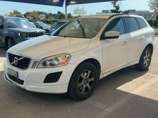 Volvo XC60 2.0 D4 Momentum 2WD 2011 – снимка 1