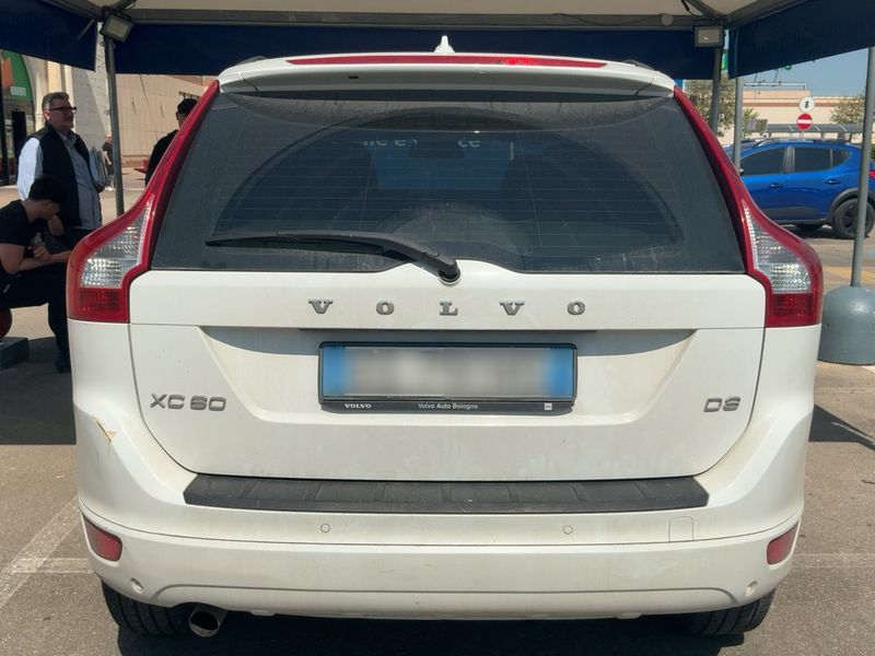 Volvo XC60 2.0 D4 Momentum 2WD 2011 – снимка 7