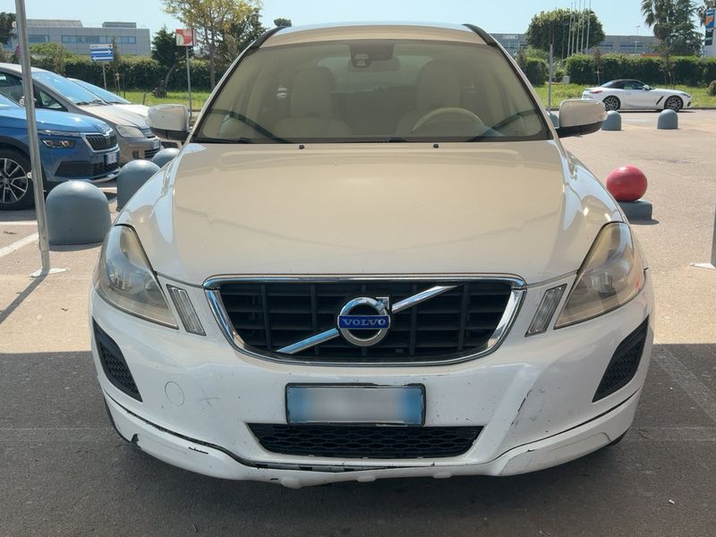 Volvo XC60 2.0 D4 Momentum 2WD 2011 – снимка 14