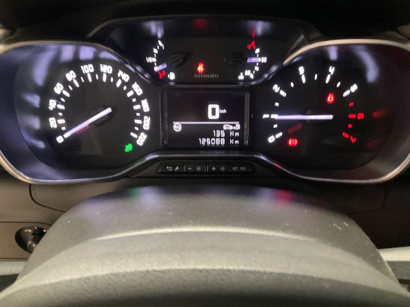 Citroen C3 1.2 PureTech Shine 2017 – снимка 18