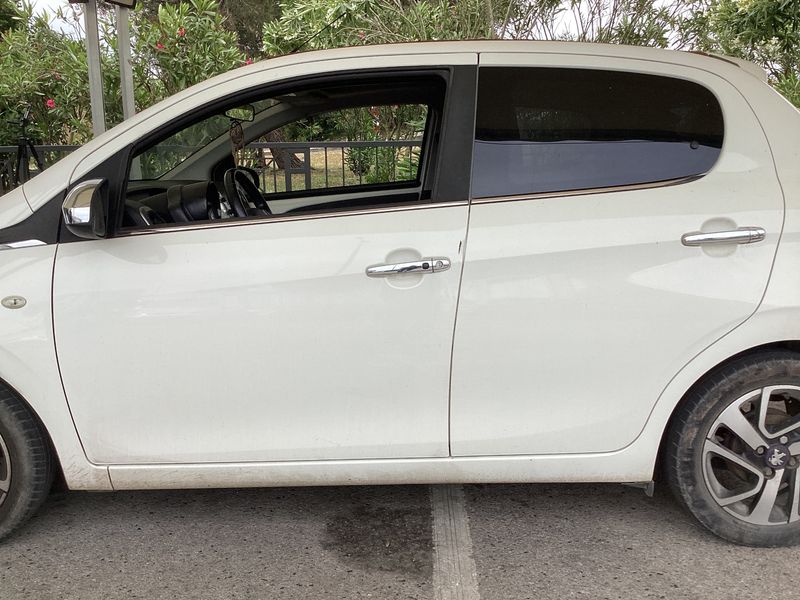 Peugeot 108 1.2 VTi Allure 2016 – снимка 4